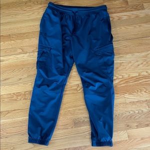 Mens xl fitted under Armour joggers